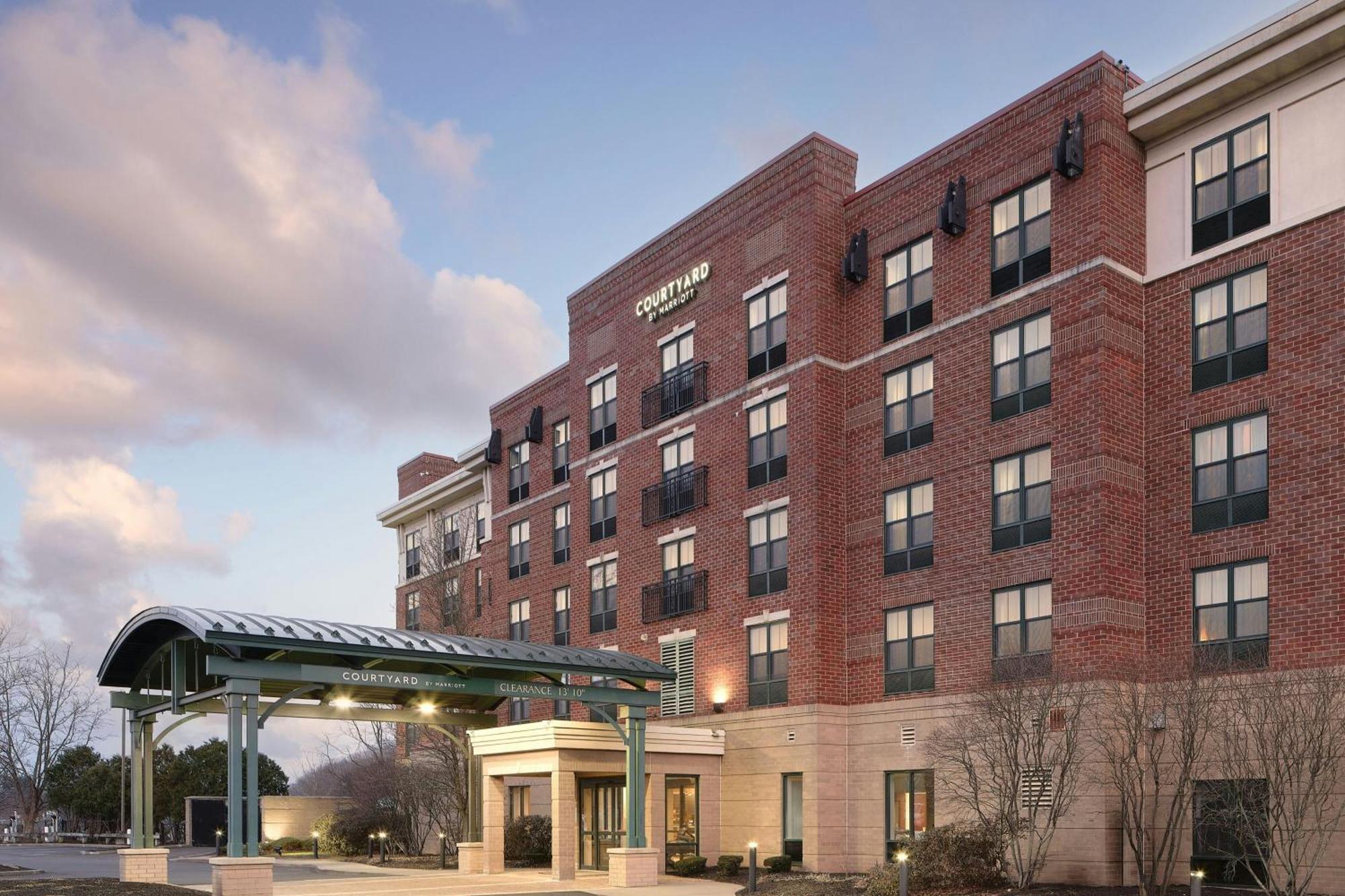 Courtyard By Marriott Saratoga Springs Exterior foto