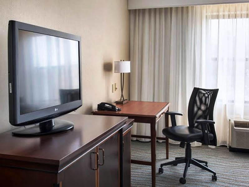 Courtyard By Marriott Saratoga Springs Exterior foto